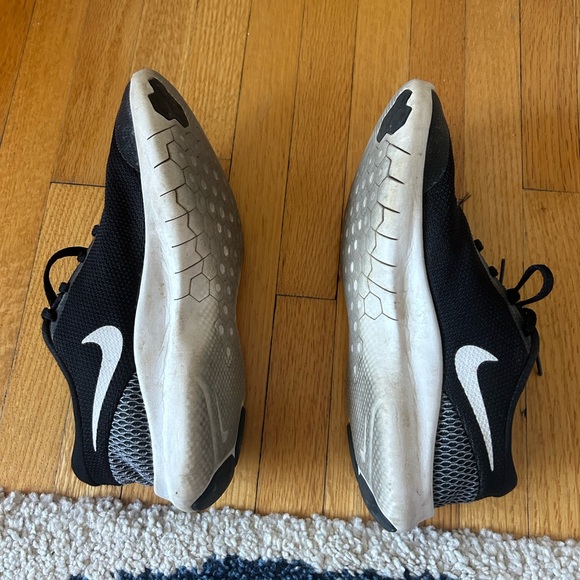 Nike running shoes - Picture 3 of 7